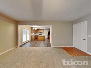 1230 Webb Farm Ln in Loganville, GA - Foto de edificio - Building Photo