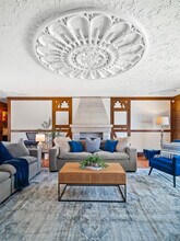 1811 Breezewood Dr in Akron, OH - Building Photo - Building Photo