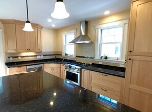 64 Moraine St, Unit 1 in Boston, MA - Building Photo - Building Photo