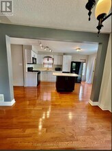 393 Pickering Crescent in Newmarket, ON - Building Photo - Building Photo