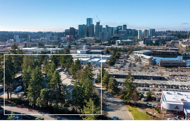 12117 NE Bel Red Rd in Bellevue, WA - Building Photo - Building Photo