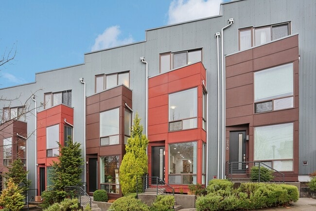 property at 256 E Roanoke St