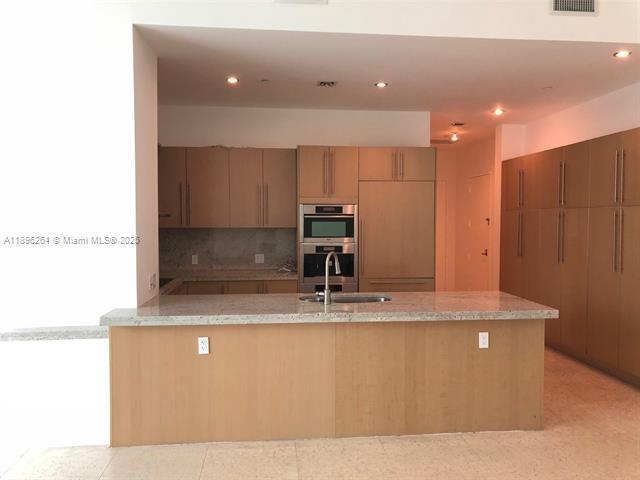 property at 900 Brickell Key Blvd