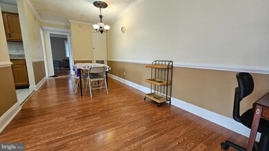11901K Tarragon Rd in Reisterstown, MD - Foto de edificio - Building Photo