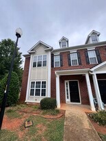 214 Molly Ct in Cary, NC - Building Photo