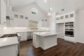 2615 Clapbread Ln in Rosenberg, TX - Building Photo - Building Photo