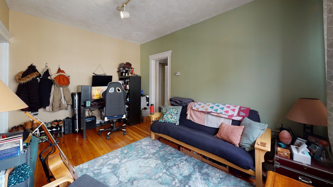 1625 Commonwealth Ave, Unit 9 in Boston, MA - Building Photo