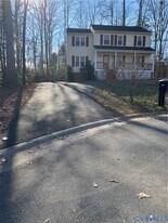 6904 Deer Thicket Dr in Midlothian, VA - Building Photo