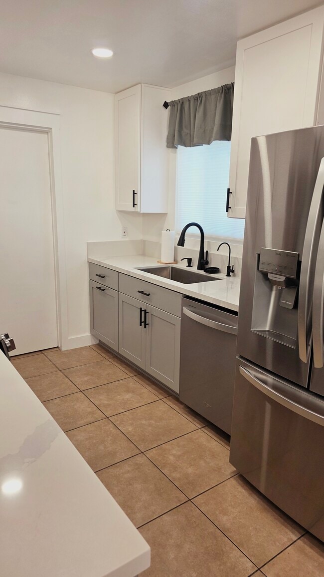 4122 Lewis St in Oceanside, CA - Building Photo - Building Photo