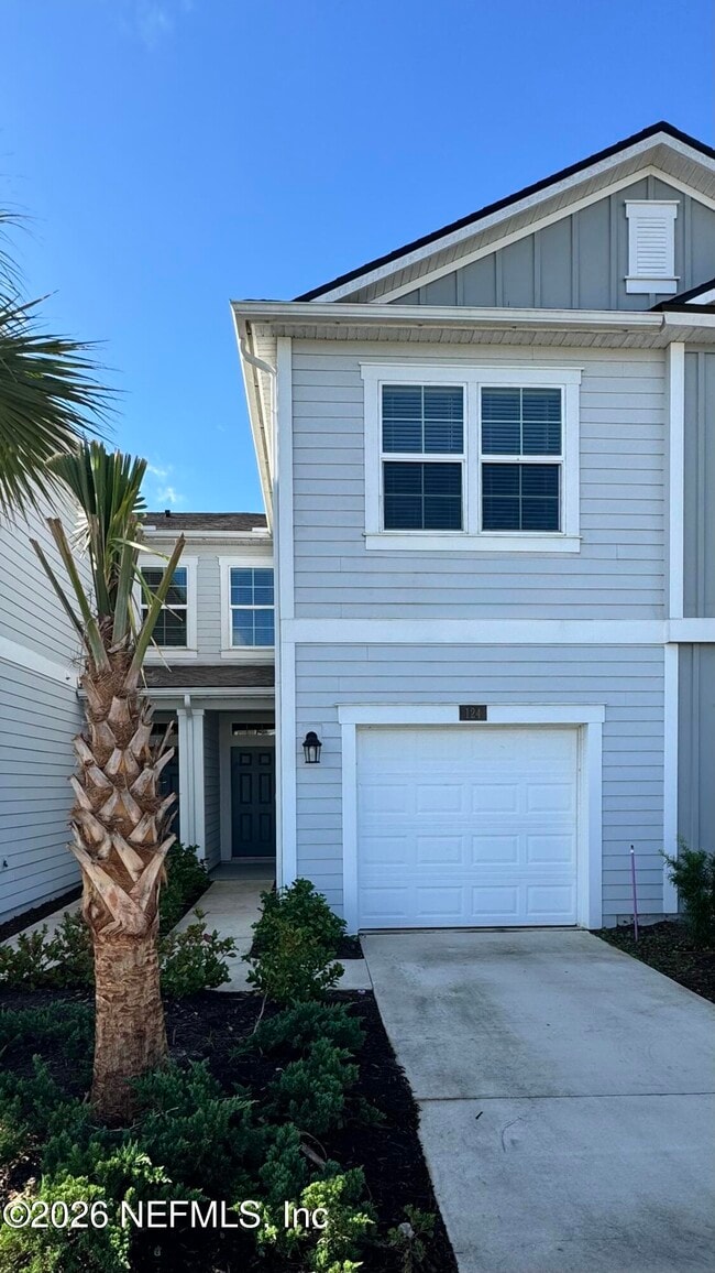 property at 124 Pasadena Dr
