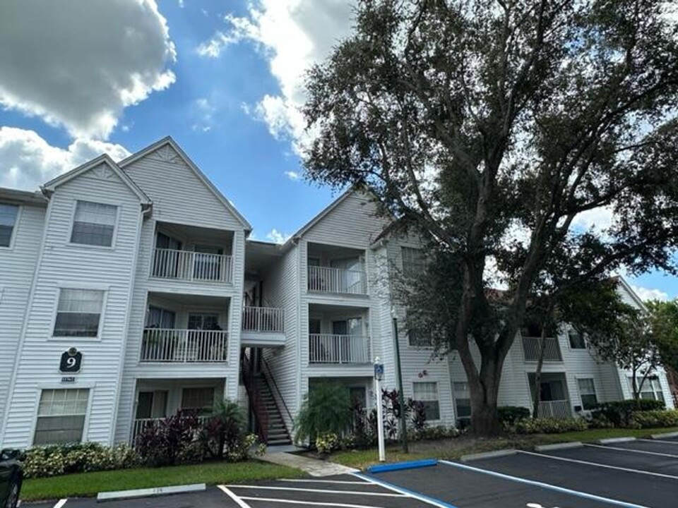 11562 Westwood Blvd in Orlando, FL - Building Photo