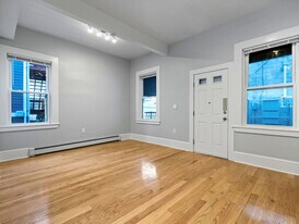 171 Rindge Ave, Unit 2R in Cambridge, MA - Building Photo