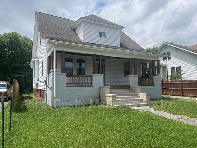 3043 E 5th Ave in Knoxville, TN - Building Photo - Building Photo
