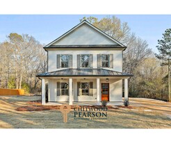 3 Bridge St in Senoia, GA - Building Photo