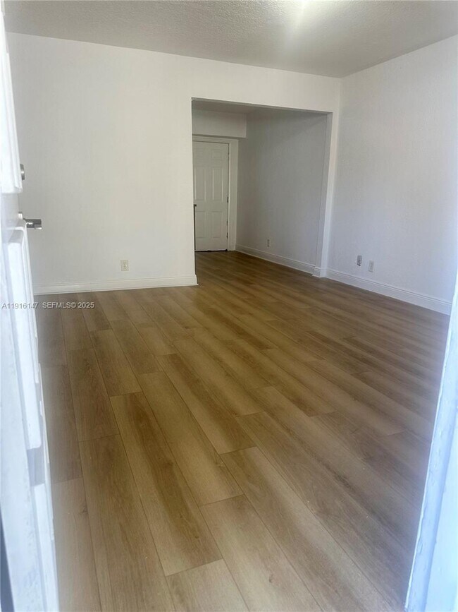 1801 SW 25th Ave in Miami, FL - Building Photo - Building Photo