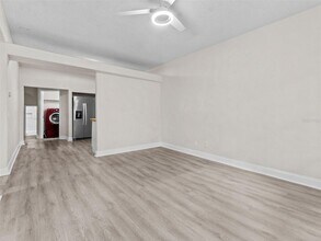 8210 N Klondyke St in Tampa, FL - Building Photo - Building Photo