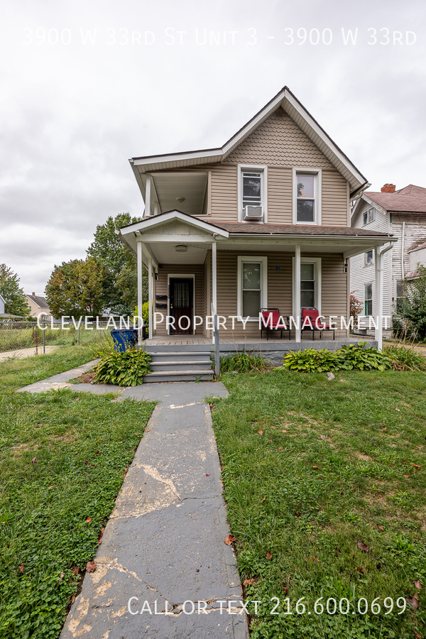 property at 3900 W 33rd St