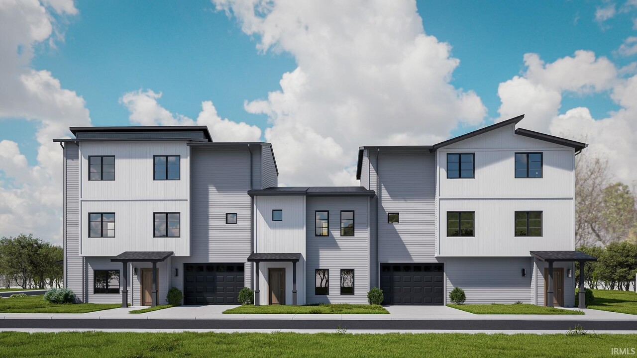 367 W Country Club Dr in Bloomington, IN - Building Photo