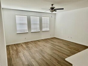 5905 Rostherne Dr in Aubrey, TX - Building Photo - Building Photo