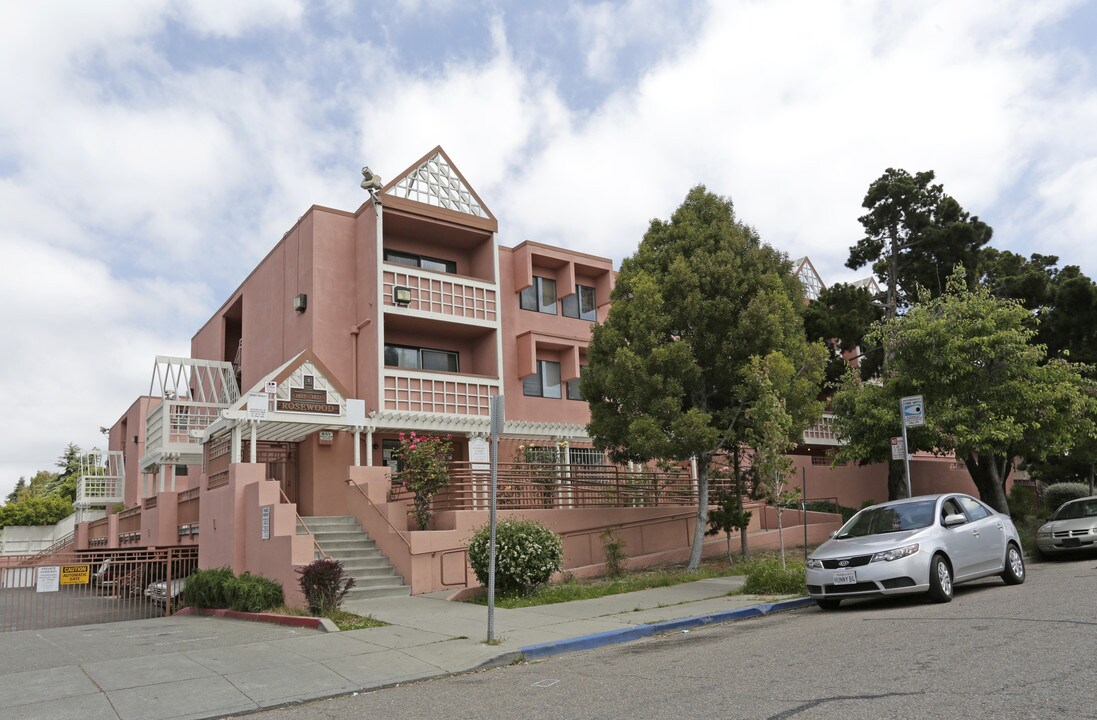 Rosewood Apartments in Berkeley, CA - Building Photo