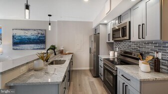 1825 Callowhill St in Philadelphia, PA - Building Photo