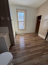 6240 Licking Valley Rd in Frazeysburg, OH - Building Photo - Building Photo