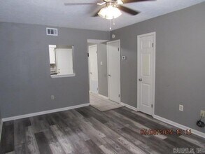 1230 Clifton St in Conway, AR - Building Photo - Building Photo