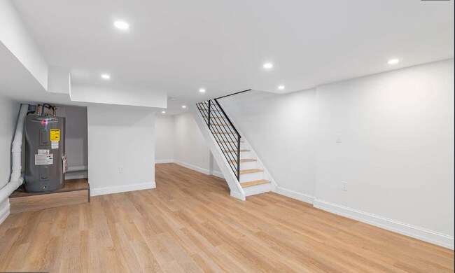 322 Snyder Ave in Philadelphia, PA - Building Photo - Building Photo