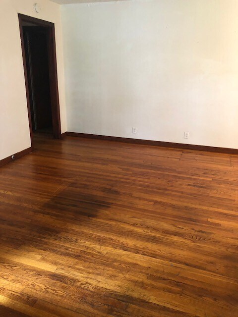 907 Denton St in Denton, TX - Building Photo - Building Photo