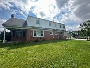 1300 Chapel Dr in York, PA - Building Photo - Building Photo