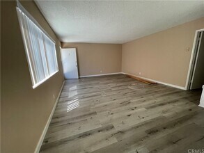 4210 E 5th St in Long Beach, CA - Building Photo - Building Photo