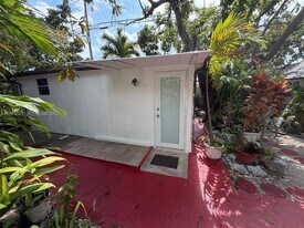 9770 SW 47th St in Miami, FL - Building Photo