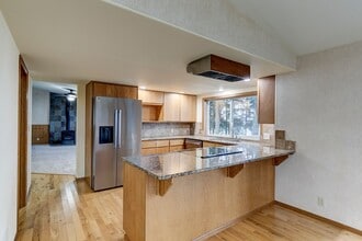 4750 Jones Rd in Oak Harbor, WA - Building Photo - Building Photo