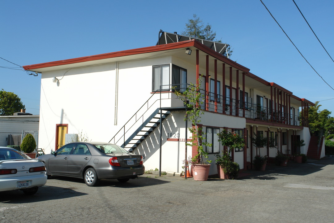 1820 West St in Berkeley, CA - Foto de edificio