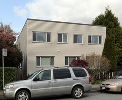 Ken Wright Manor in Vancouver, BC - Building Photo