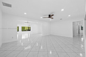 743 Aledo Ave in Coral Gables, FL - Building Photo - Building Photo