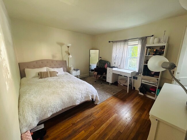 24 Brock St, Unit 2 in Boston, MA - Building Photo - Building Photo
