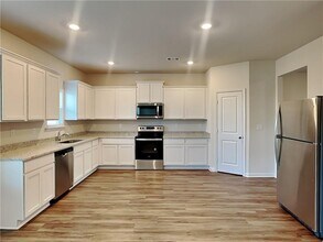 1205 Fendt Dr in Locust Grove, GA - Building Photo - Building Photo