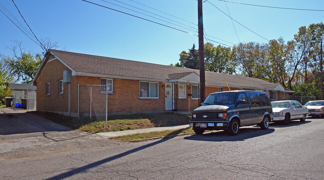1216 Paul Lawrence Dunbar in Dayton, OH - Foto de edificio - Building Photo