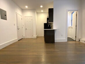 11 Queensberry St, Unit 21 in Boston, MA - Building Photo - Building Photo