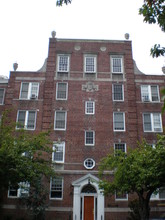 Haddonfield Manor Apartments in Haddonfield, NJ - Foto de edificio - Building Photo