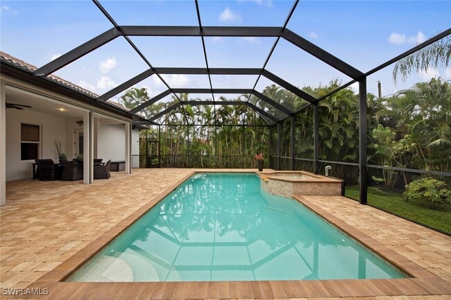 27153 Barefoot Ln in Bonita Springs, FL - Building Photo - Building Photo