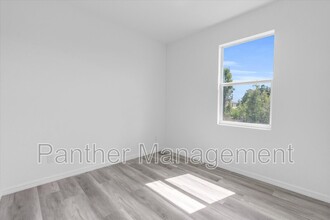 382 Poplar St in Lehigh Acres, FL - Building Photo - Building Photo