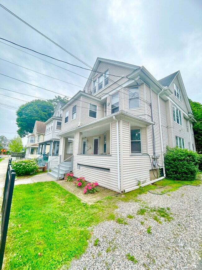 57 Morehouse St in Bridgeport, CT - Building Photo - Building Photo