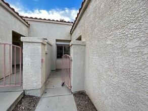 5155 Briar Patch Way in Las Vegas, NV - Building Photo - Building Photo