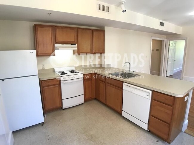 property at 881 Massachusetts Ave