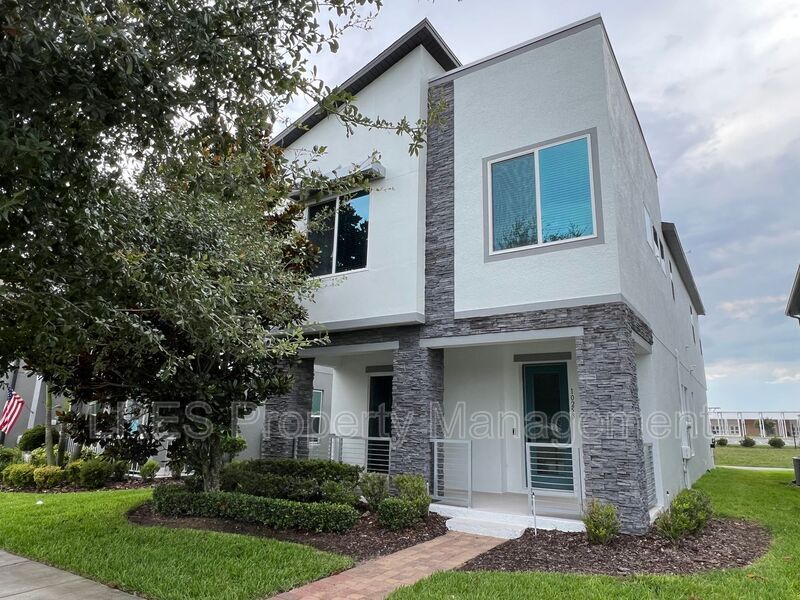 10253 Austrina Oak Lp in Winter Garden, FL - Building Photo