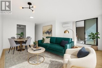 45-945 Sunrise Ave in Toronto, ON - Building Photo - Building Photo