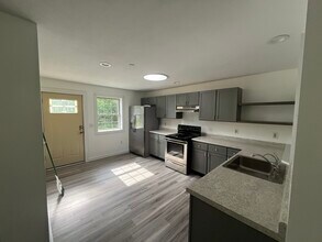 42 Destinee Ln, Unit Unit A in Naples, ME - Building Photo - Building Photo