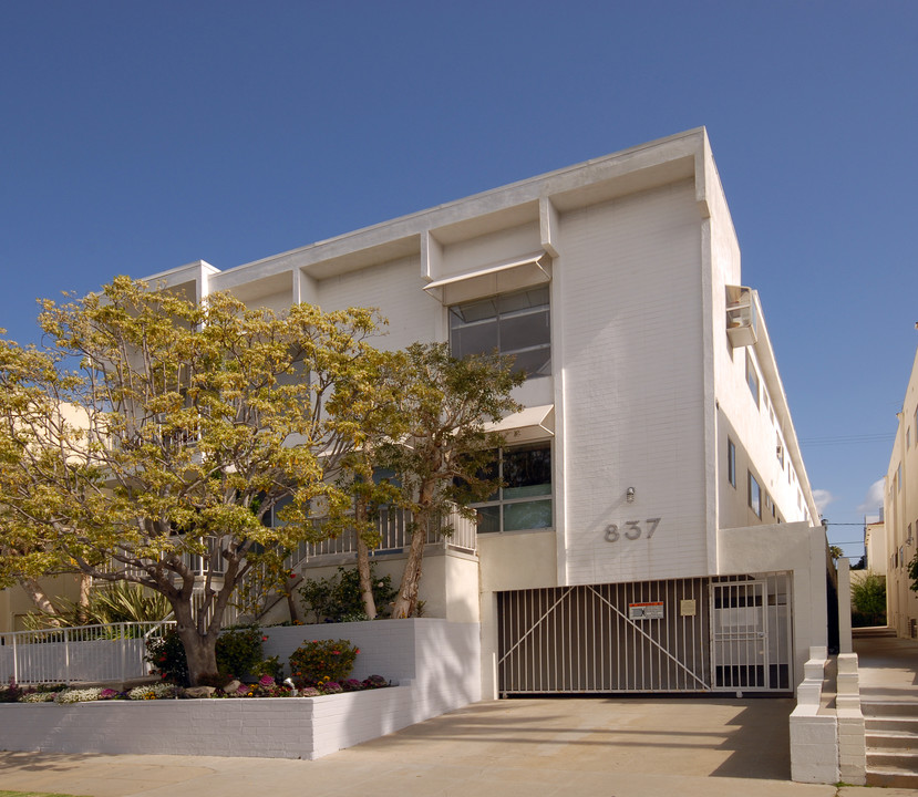 837 10th St in Santa Monica, CA - Building Photo